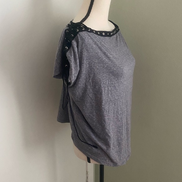 Fashion Nova Tie Up Top - Picture 5 of 9